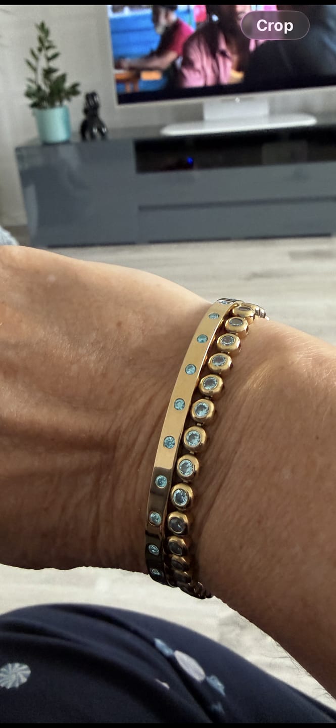 Customer photo review of Eternity Bangle Slim Aquamarine