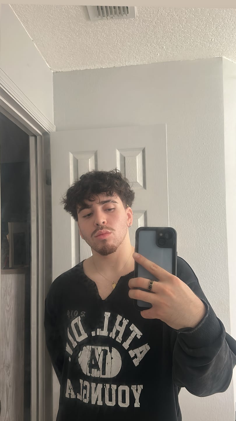 Customer photo review of 8098 - Golden Era Pump Cover Crewneck