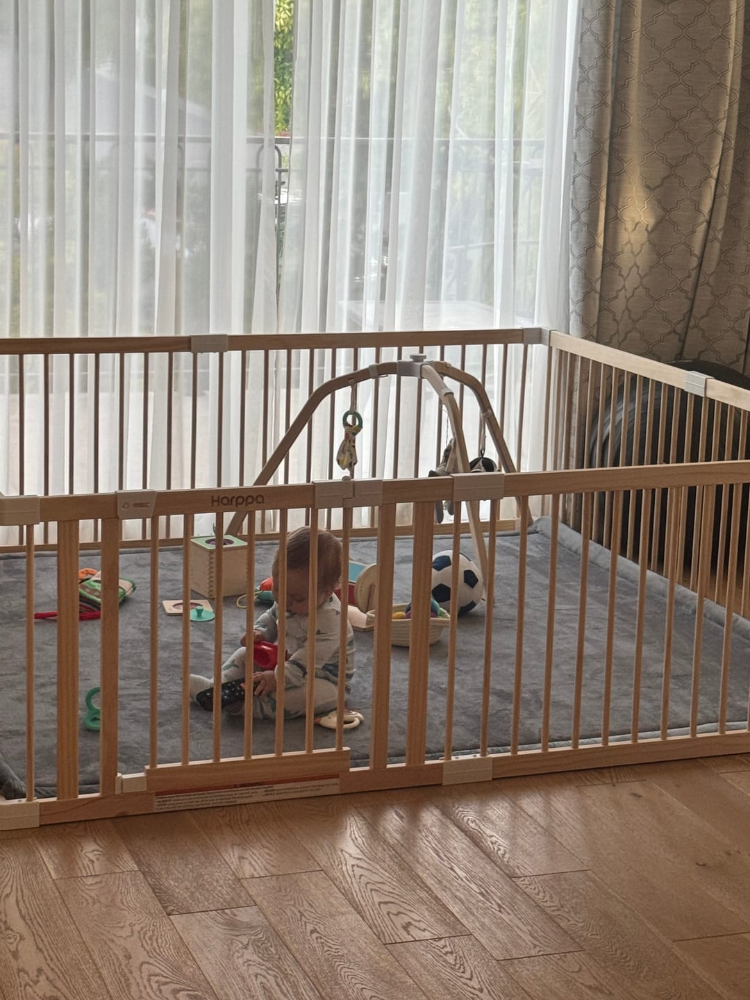 Customer photo review of Grovi Baby Gate Playpen