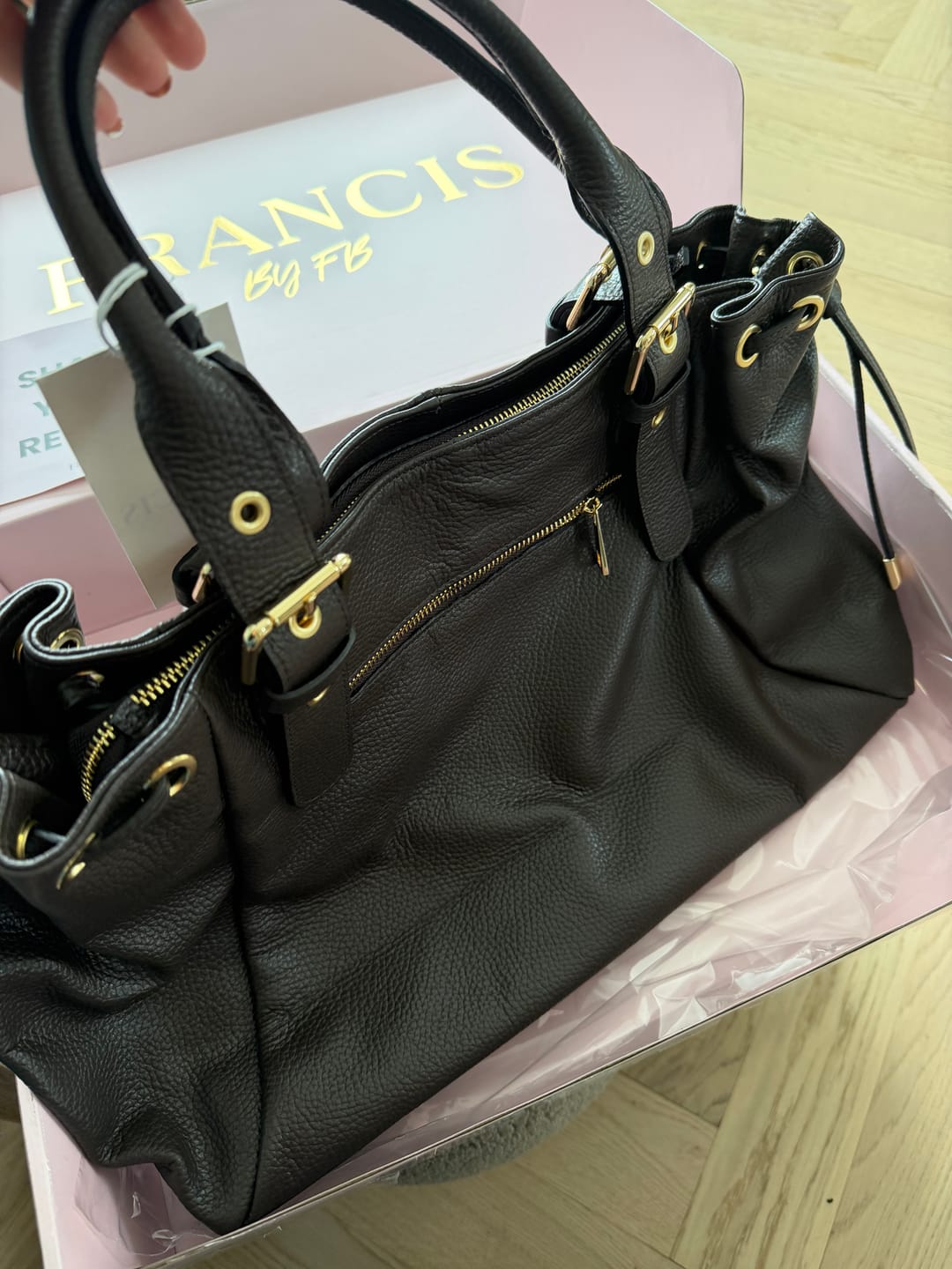 Customer photo review of Muse bag Espresso
