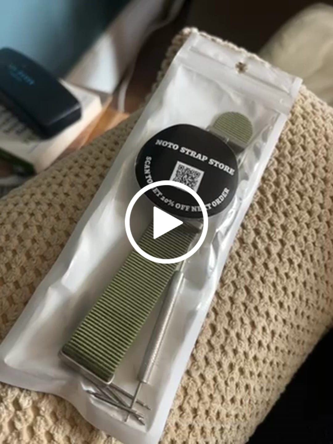 Customer video review of Classic Military Style Strap - Vintage James Bond