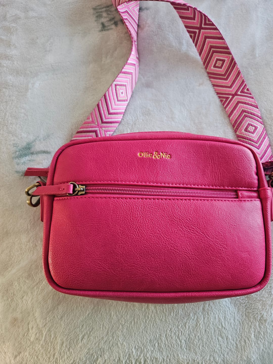 Customer photo review of Gigi Crossbody - Apple Green