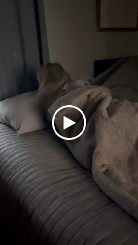 Customer video review of Ploof Pillow