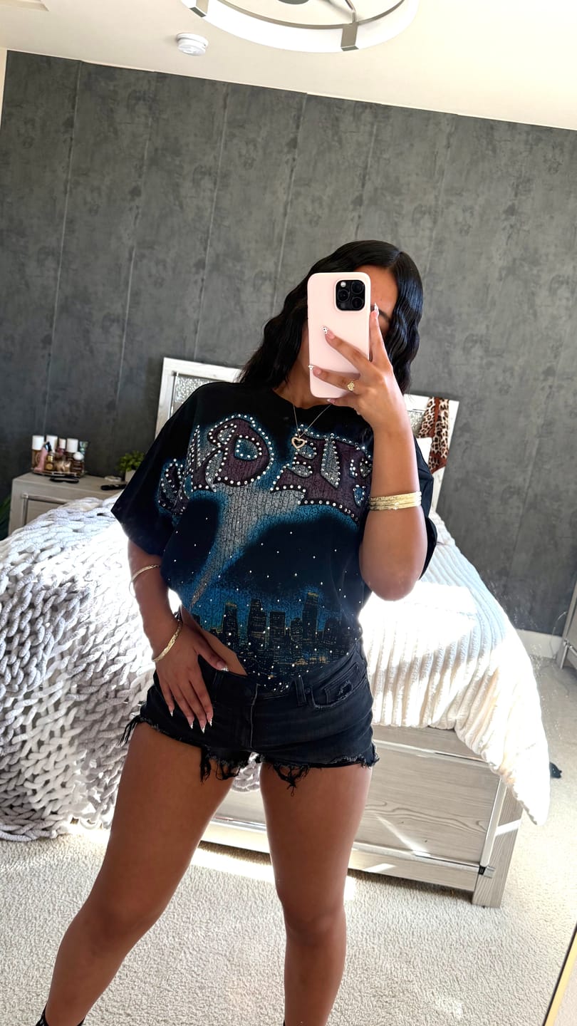 Customer photo review of Boxy L.A. Skyline Iced Out Tee-435