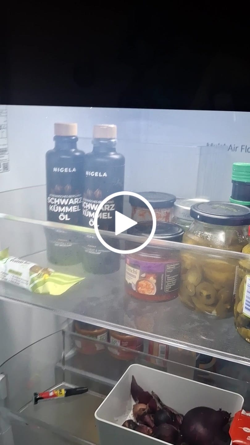 Customer video review of Schwarzkümmelöl AKUT 200ml