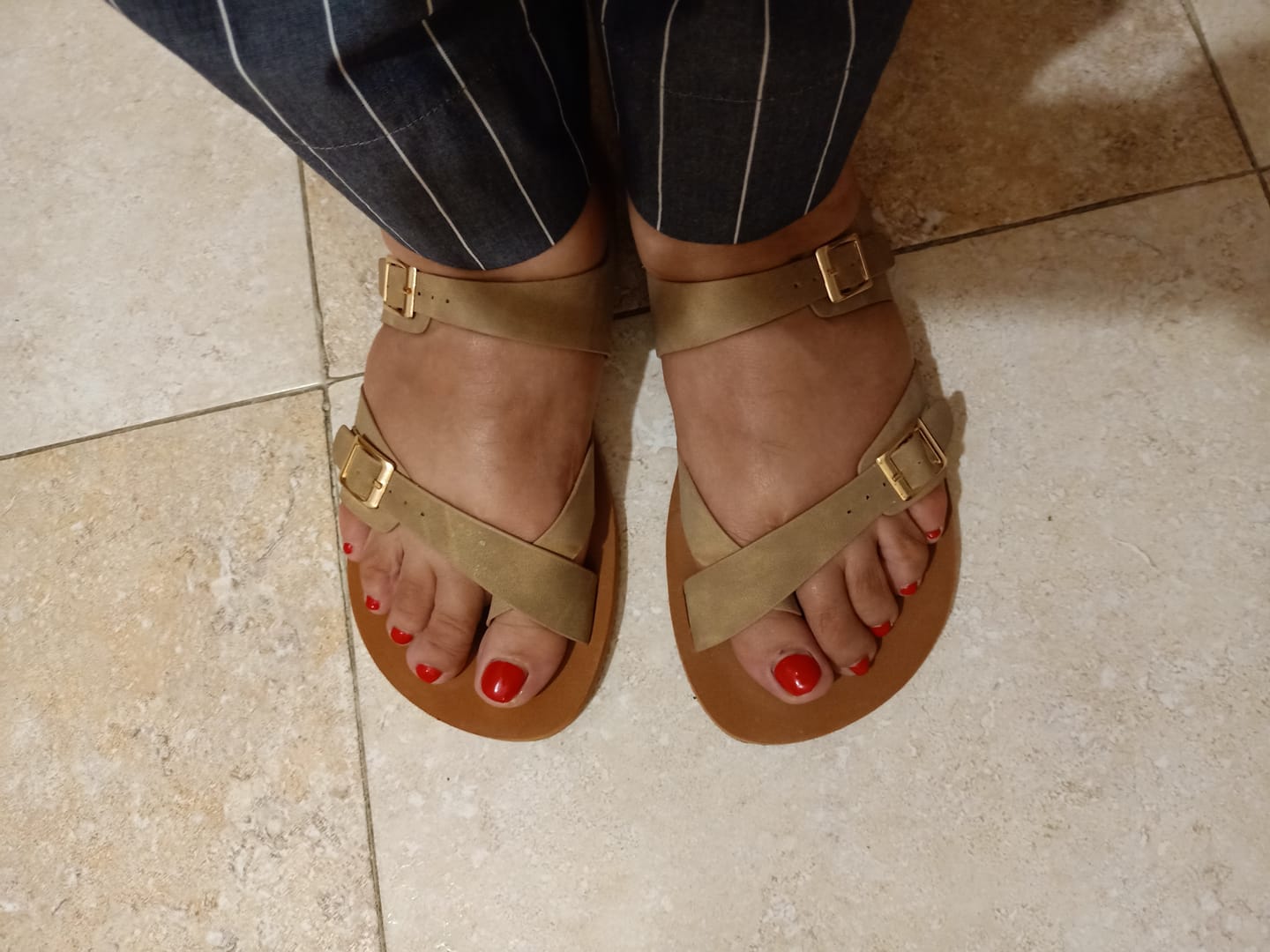 Customer photo review of Glow II - Barefoot Sandalias