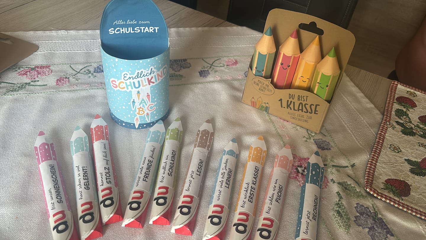 Customer photo review of Geschenk zum Schulstart, Einschulung I Duplo Banderolen DIY Geschenkbox Druckvorlage