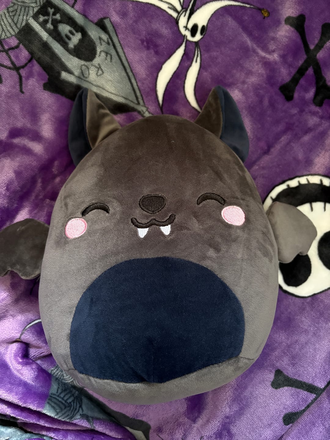 Customer photo review of Fledermaus-Plüschfigur – Kuscheliges Fledermaus-Kuscheltier aus weichem Plüsch