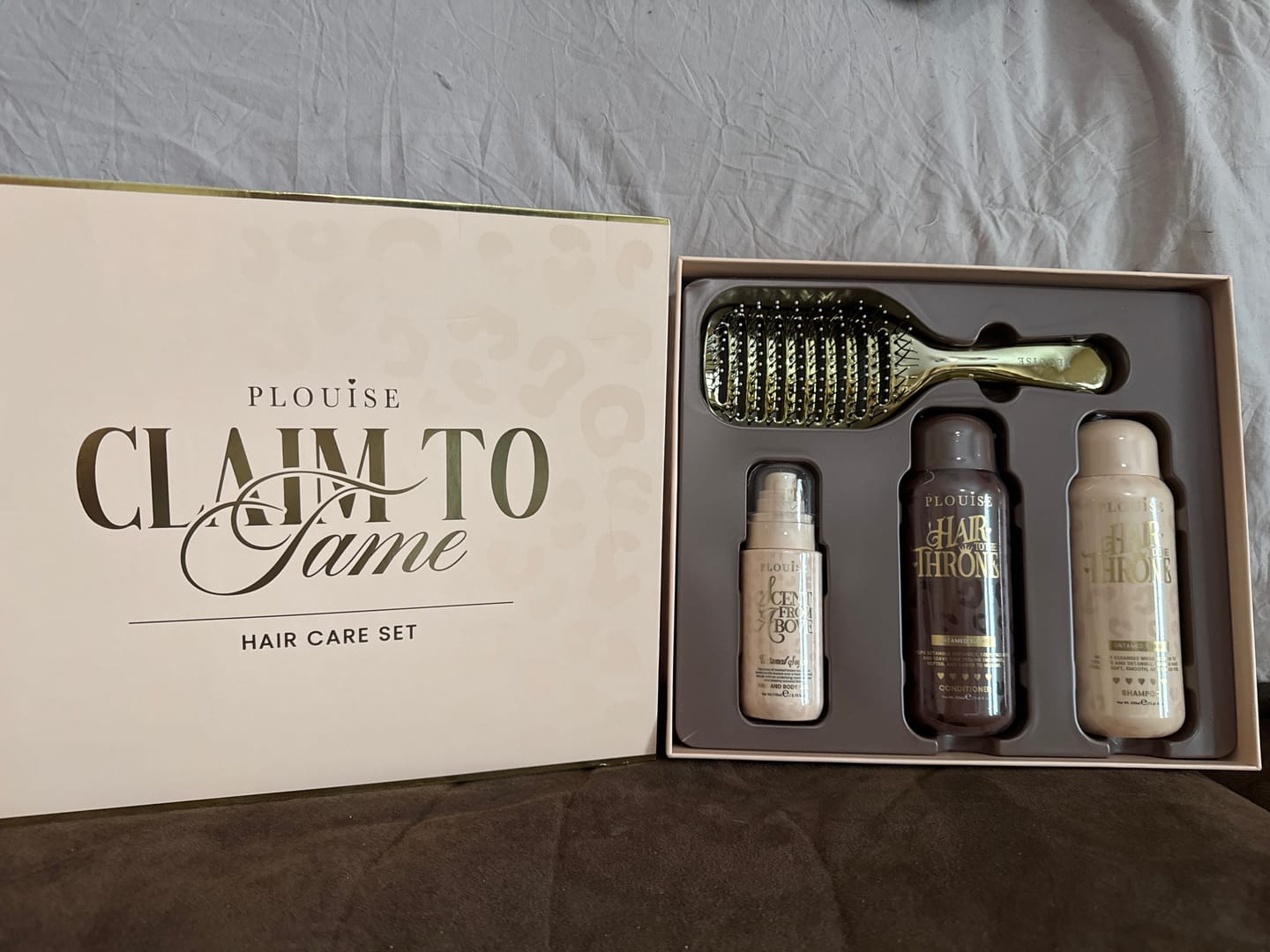 Customer photo review of Cheetah Claim To Tame Hair Care Set