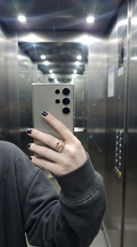 Customer photo review of Anillos del Emblema tu Casa .