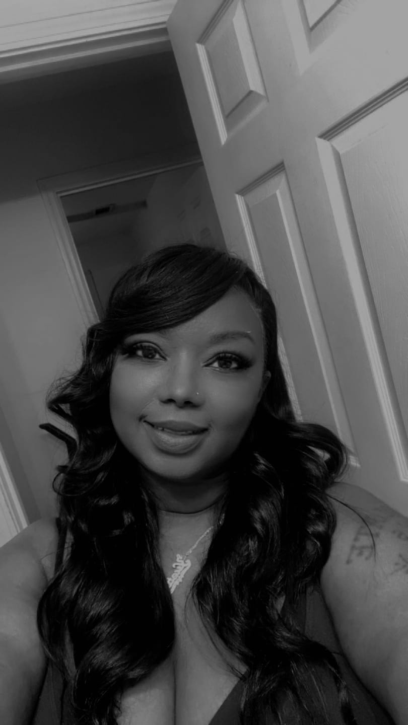 Customer photo review of Shake N Go Glossy HD Lace Closure - 13X4 BODY WAVE 12" - 100% Virgin Remy Hair