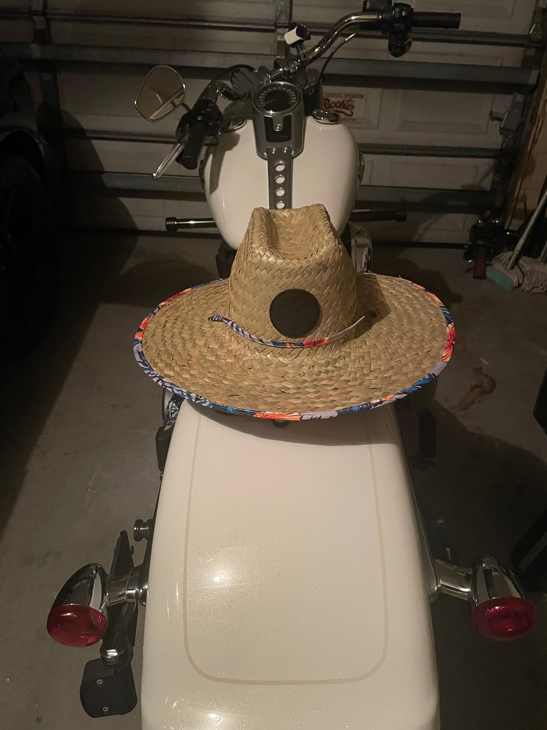 Customer photo review of 80Eighty® Floral Straw Hat
