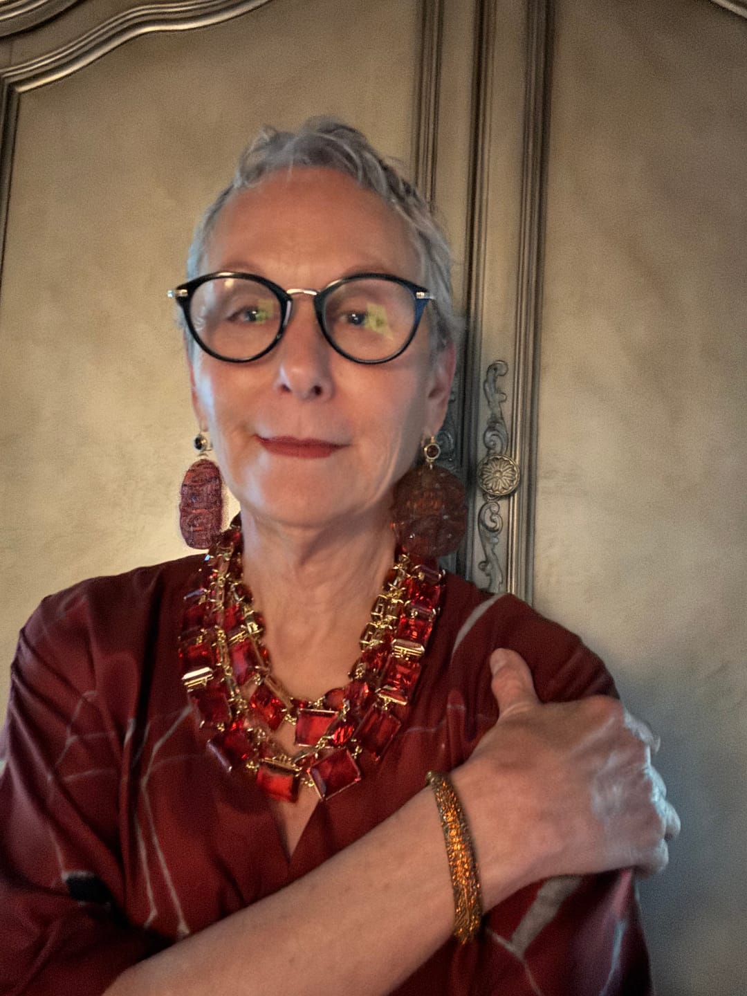 Customer photo review of HEIDI DAUS® "Devil Wears Heidi" Crystal Oval Necklace