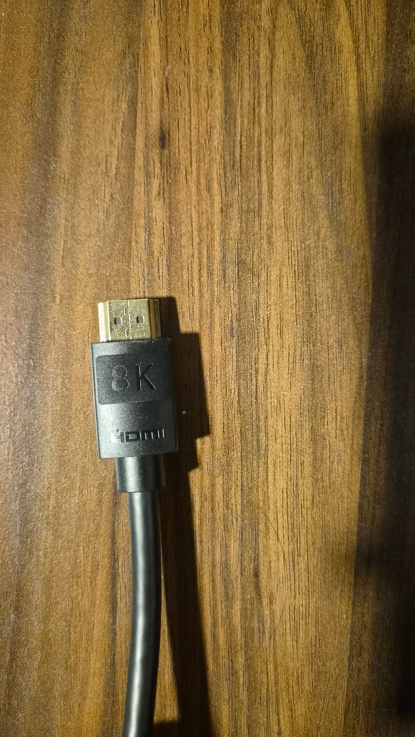 Customer photo review of Cable HDMI 2.1 Certificado Dinon - 8K 60Hz, Gold Plated hasta 15 metros