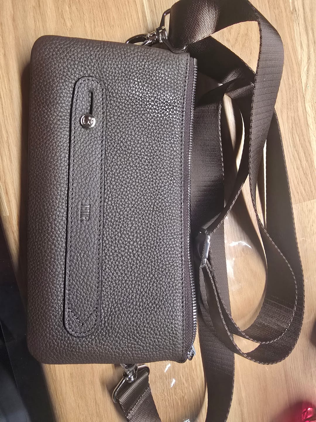 Customer photo review of Belluvi Duo Pouch
