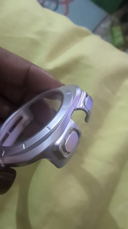 Customer photo review of Samsung Galaxy Ultra/Ultra2 Silicone Sport Watch Band - Acrylic Case
