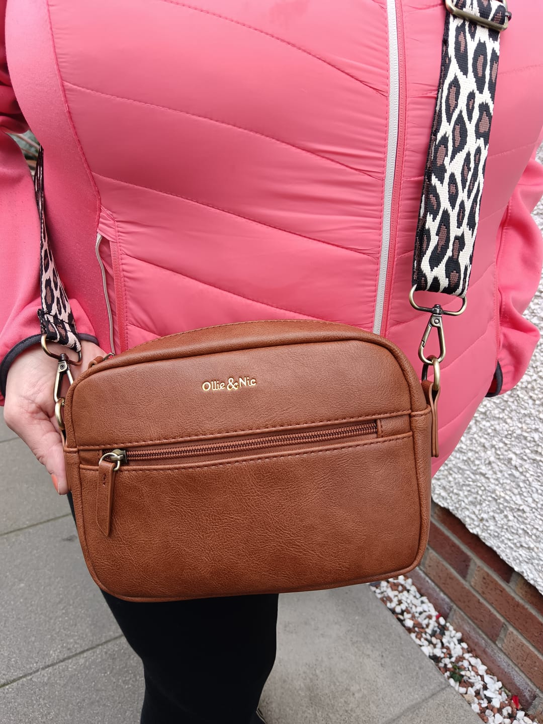 Customer photo review of Gigi Crossbody - Tan