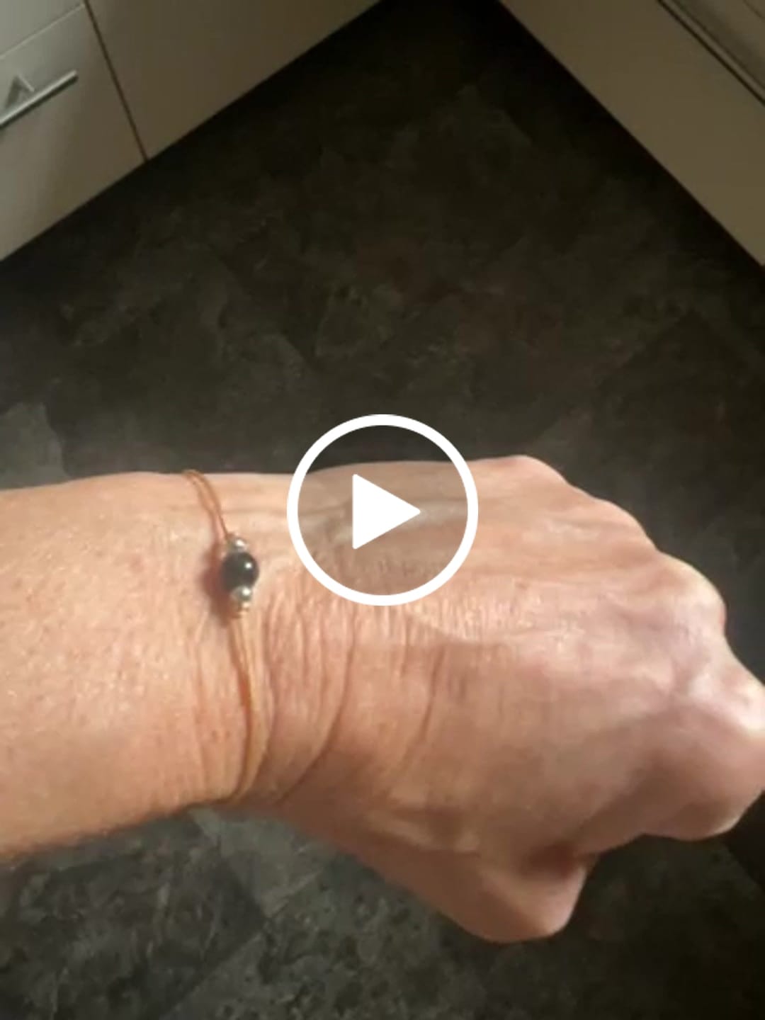 Customer video review of Obsidian Armband - Naturband