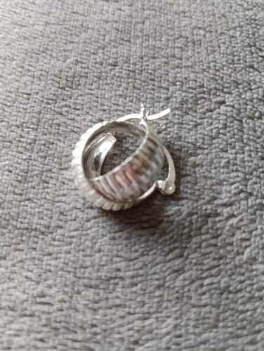 Customer photo review of Arracada Lineas Plata Ley 925