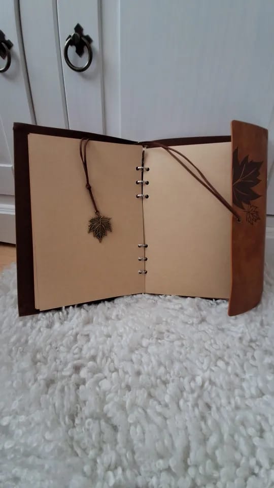 Customer photo review of Notebook Vintage Papel Kraft