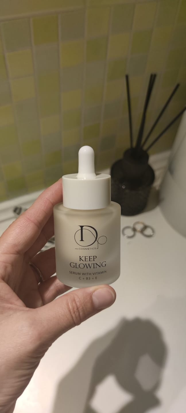 Customer photo review of Keep glowing serum 30ml