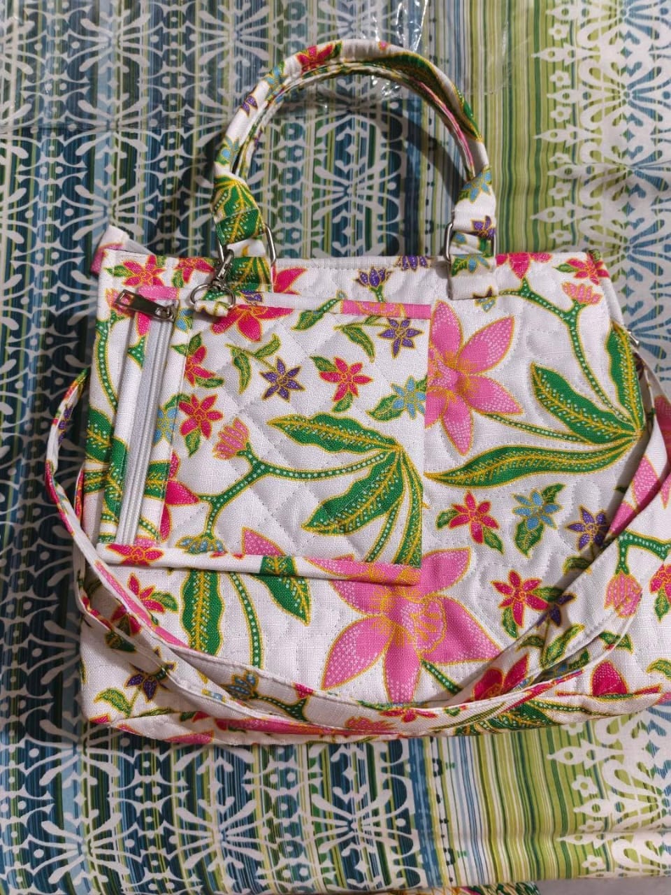 Customer photo review of White Tropical Floral Quilted Shoulder Tote Bag