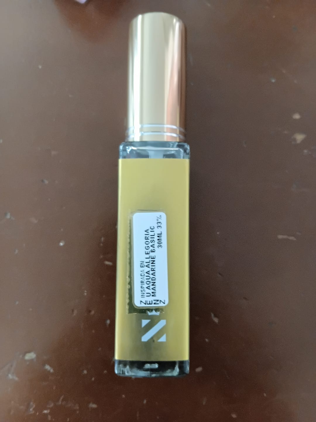Customer photo review of Perfume Tendencia U AQUA ALLEGORIA MANDARINE BASILIC JUNIO 2025