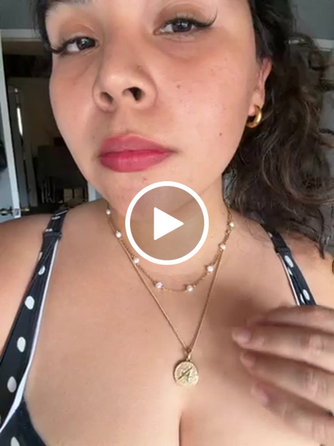 Customer video review of Laney Pearl Necklace (Bundle)