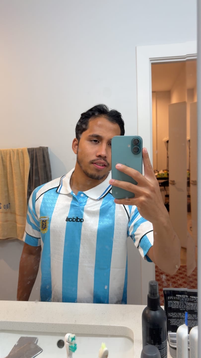 Customer photo review of Argentina Maglia Home 1994