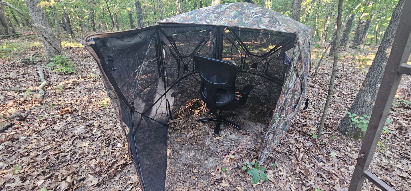 Customer photo review of Vis360 See Through Ground Blind | 360° Camouflage Pop Up Hunting Blind for 2/3/4 Person | Portable Deer Blind with Orange Cover