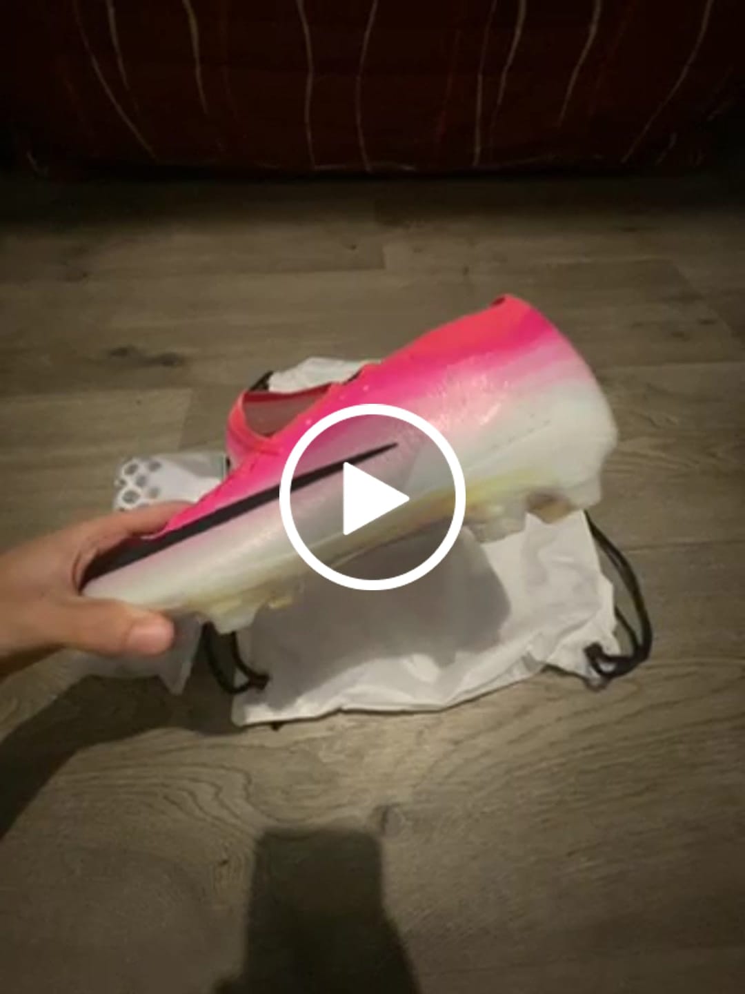 Customer video review of Nike Mercurial Vapor 17 Elite FG - Rose/Blanc/Noir