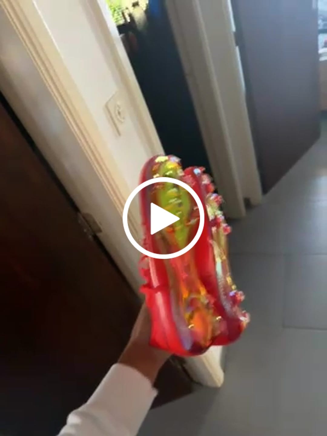 Customer video review of Vapor 16 Cosmic Speed FG - Rouge/Blanc