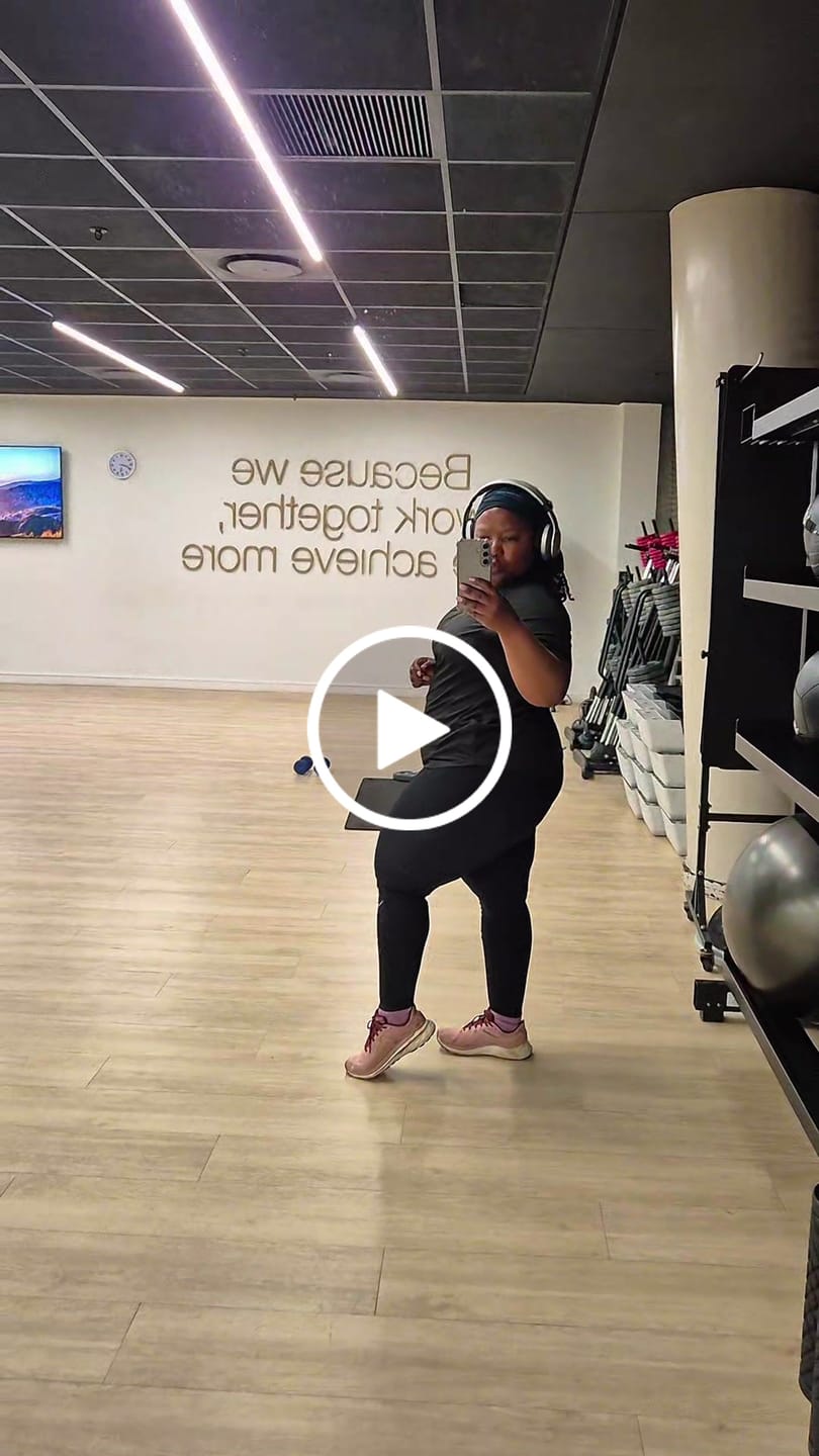 Customer video review of Plain Crossover High-Rise Leggings