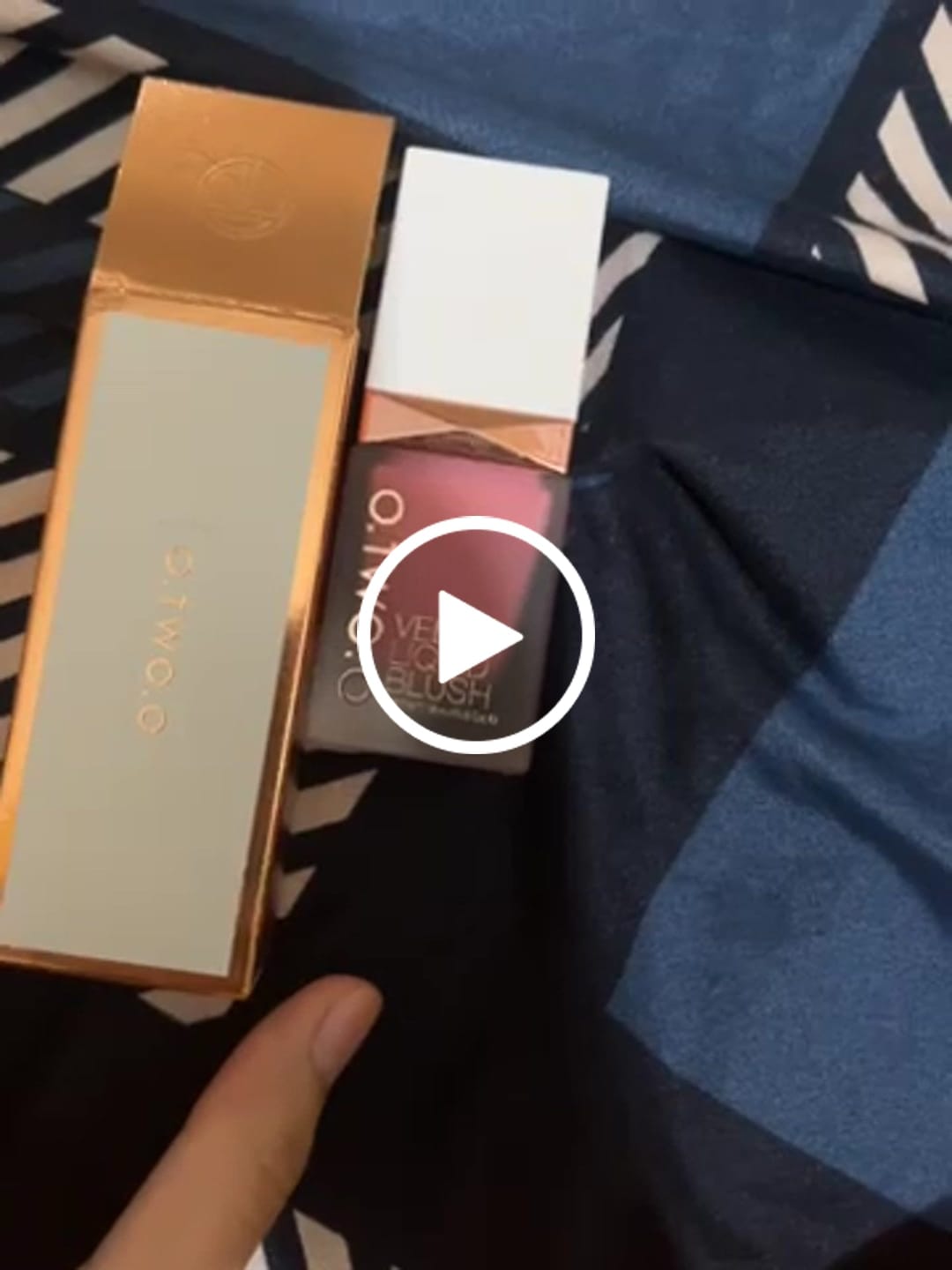 Customer video review of O.TWO.O LIQUID BLUSH