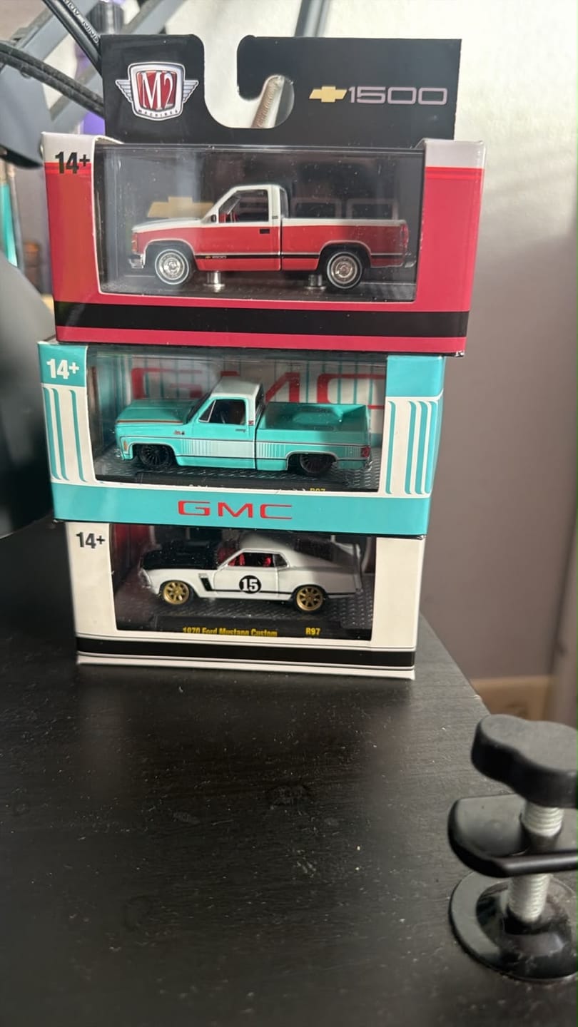 Customer photo review of (Pre Order) M2 Machines 1:64 32600 Series