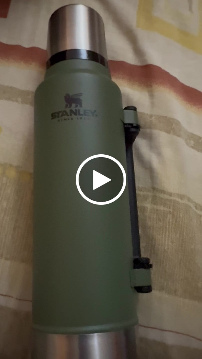 Customer video review of Stanley Classic Legendary Bottle | 1.4L