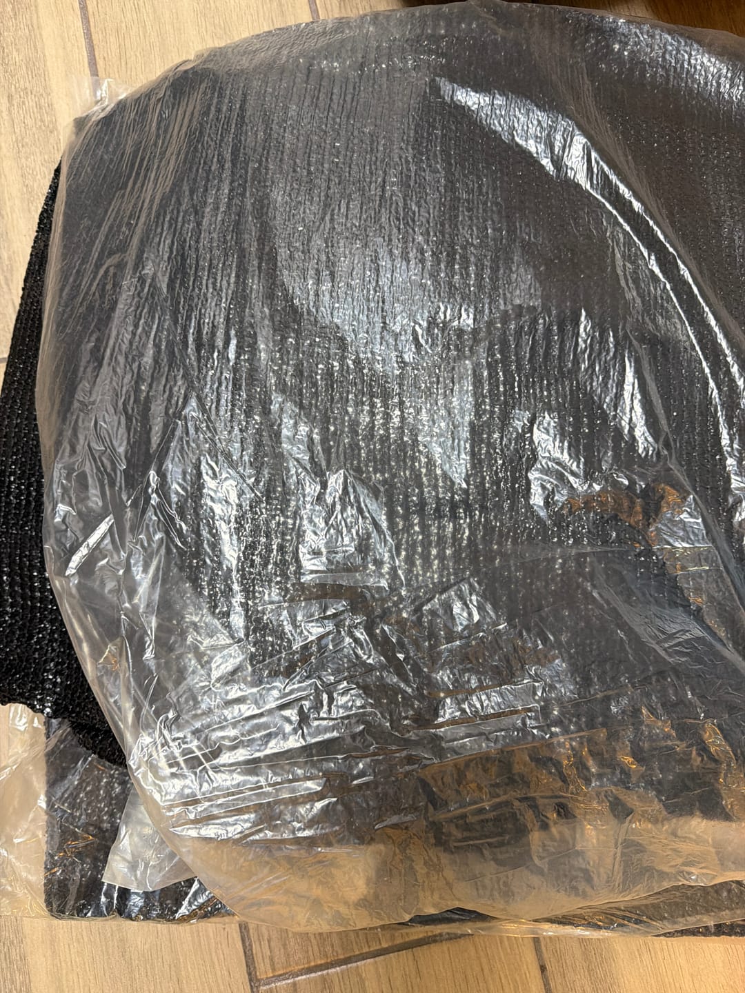 Customer photo review of Malla Sombra Reforzada para Exteriores 90% Bloqueo de Rayos del Sol ☀️ Resistente al Viento y Lluvia + Kit de Instalación