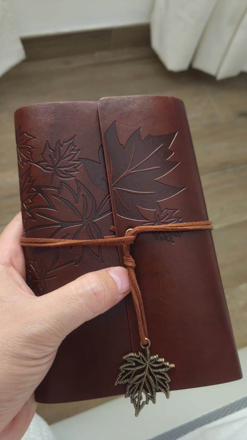 Customer photo review of Notebook Vintage Papel Kraft