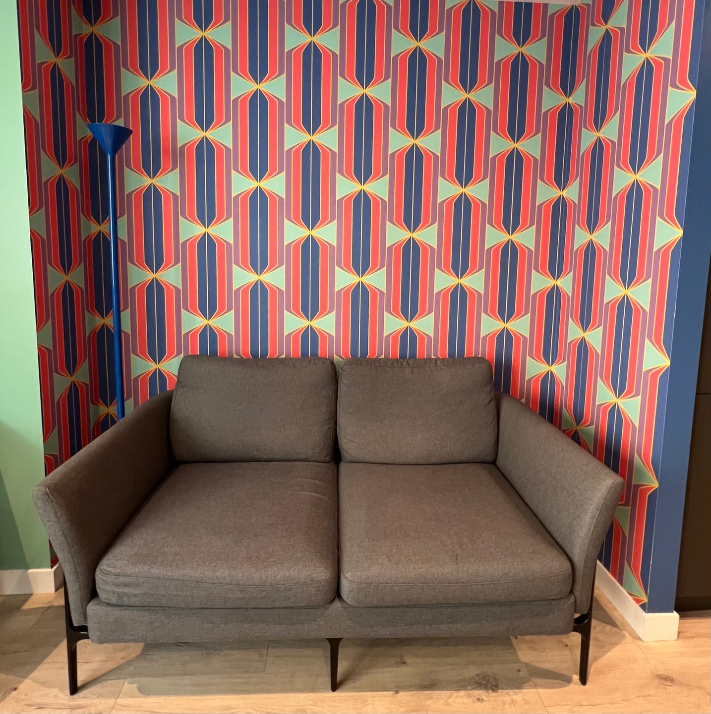 Customer photo review of Raya - Gray Geometric Retro Art Deco Wallpaper