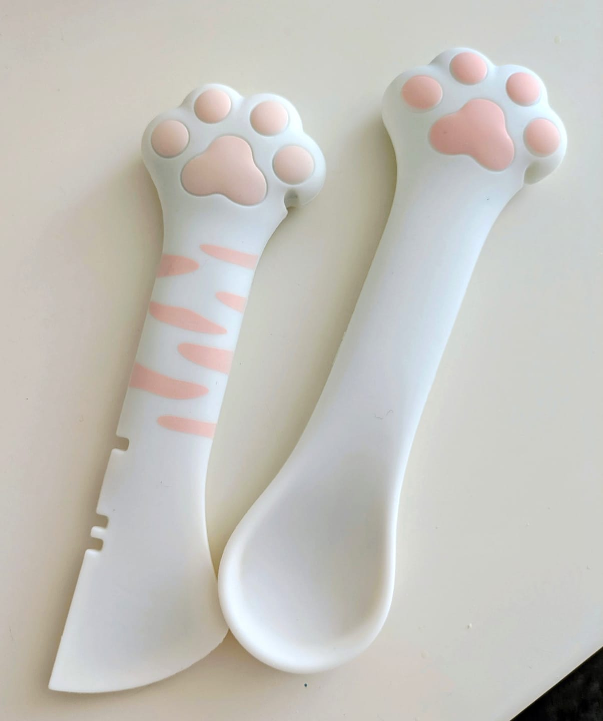 Customer photo review of Cat Claw Silicone Spoon with Pattern