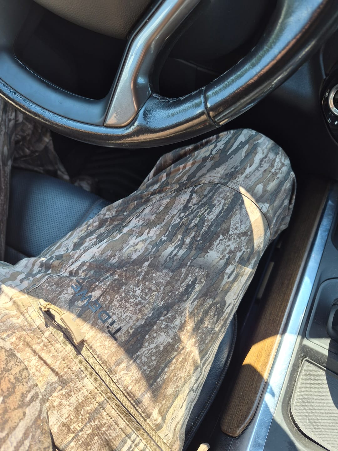 Customer photo review of TIDEWE Whitetail Hunting Suit for Men | Early Season Hunting Camo Shirt & Camo Pants | Breathable Hunting Clothes with Odor Control