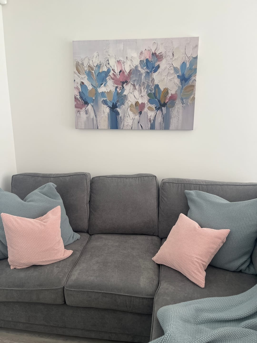 Customer photo review of CONTEMPORARY FLEURS CANVAS