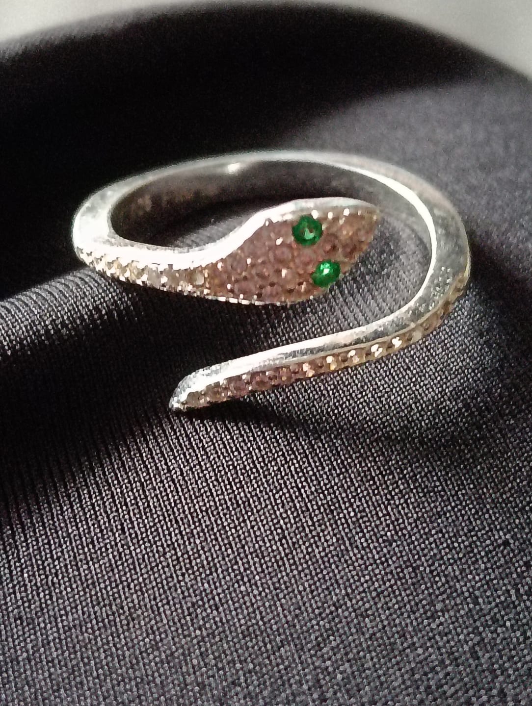Customer photo review of Anillo Serpiente Zirconia Plata Ley 925
