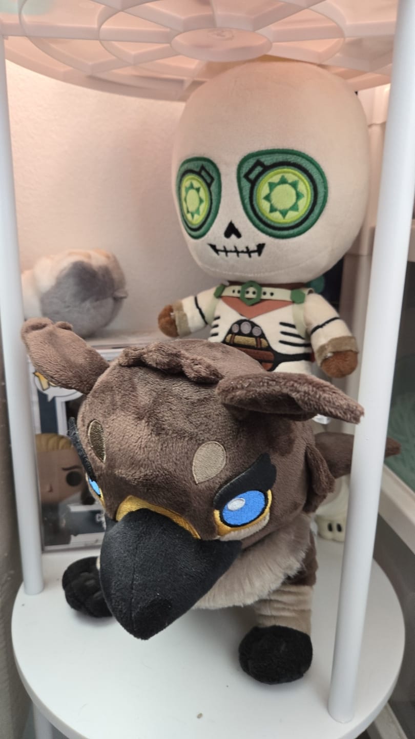 Customer photo review of Dragon Age: The Veilguard - Manfred Collector's Plush