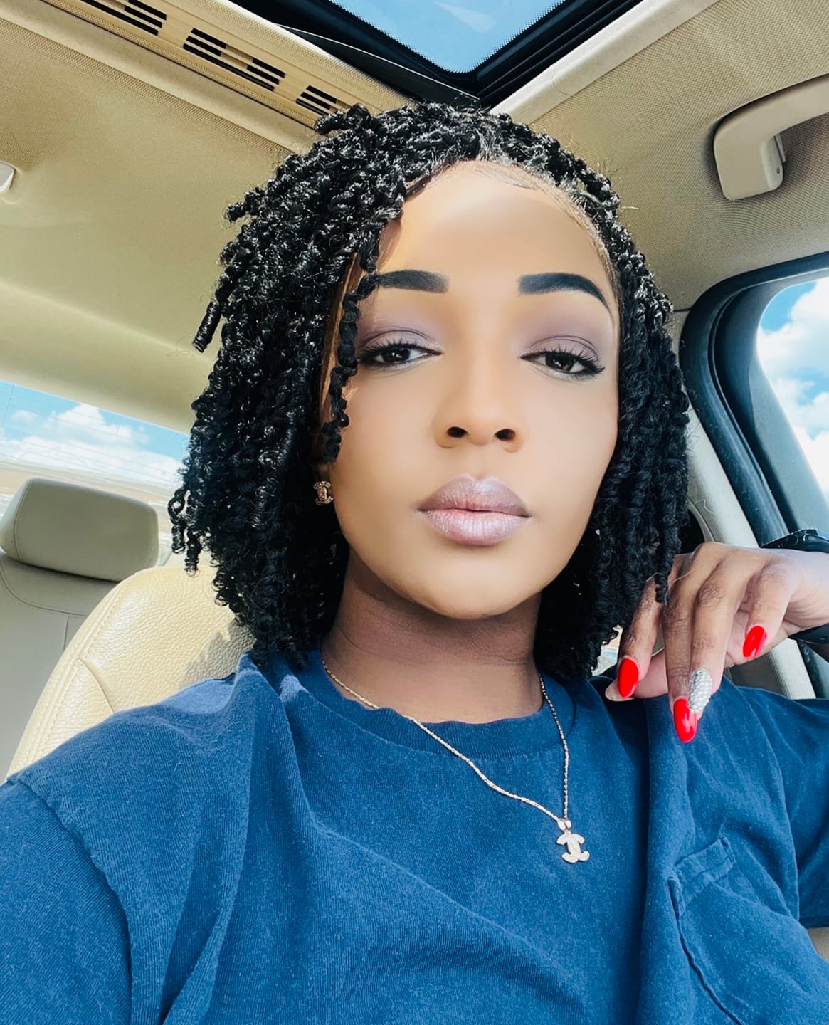 Customer photo review of Chade Magic Lace Braid Wig 13x6 HD Lace Front Wig - YANKY TWIST - MLBY12