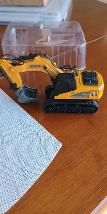 Customer photo review of NanoFleet Pro™ | 1:64 Die-Cast Engineering Desk Rig