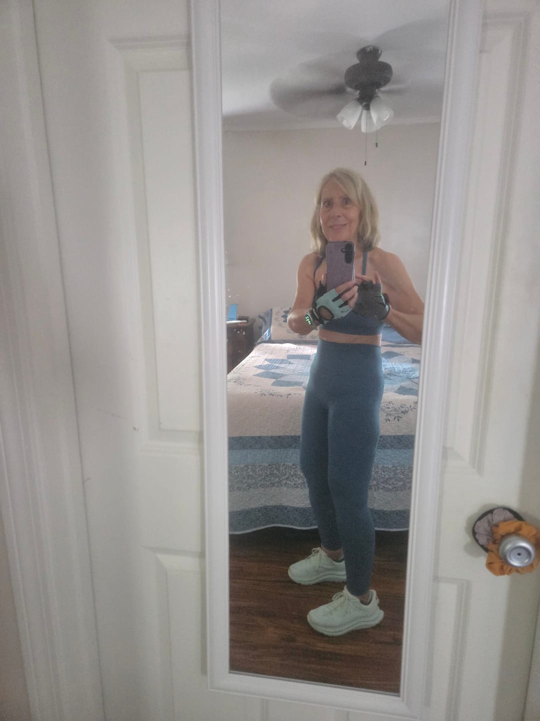 Customer photo review of DAYDREAM Full Length Pocket Legging
