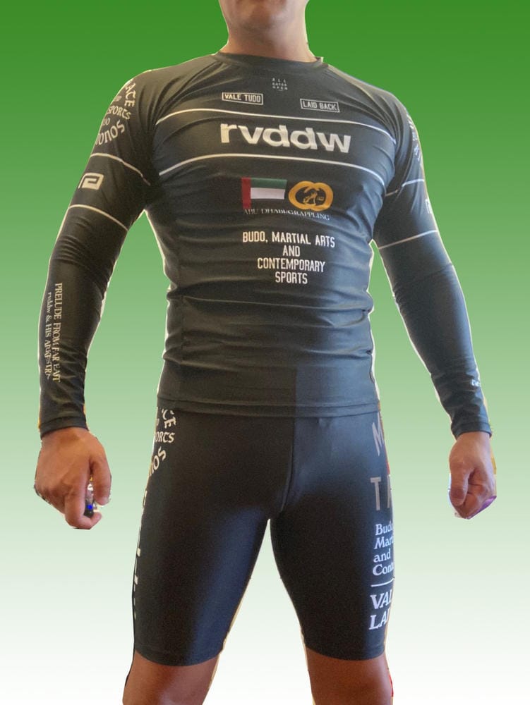Customer photo review of Big Mark Rash Guard