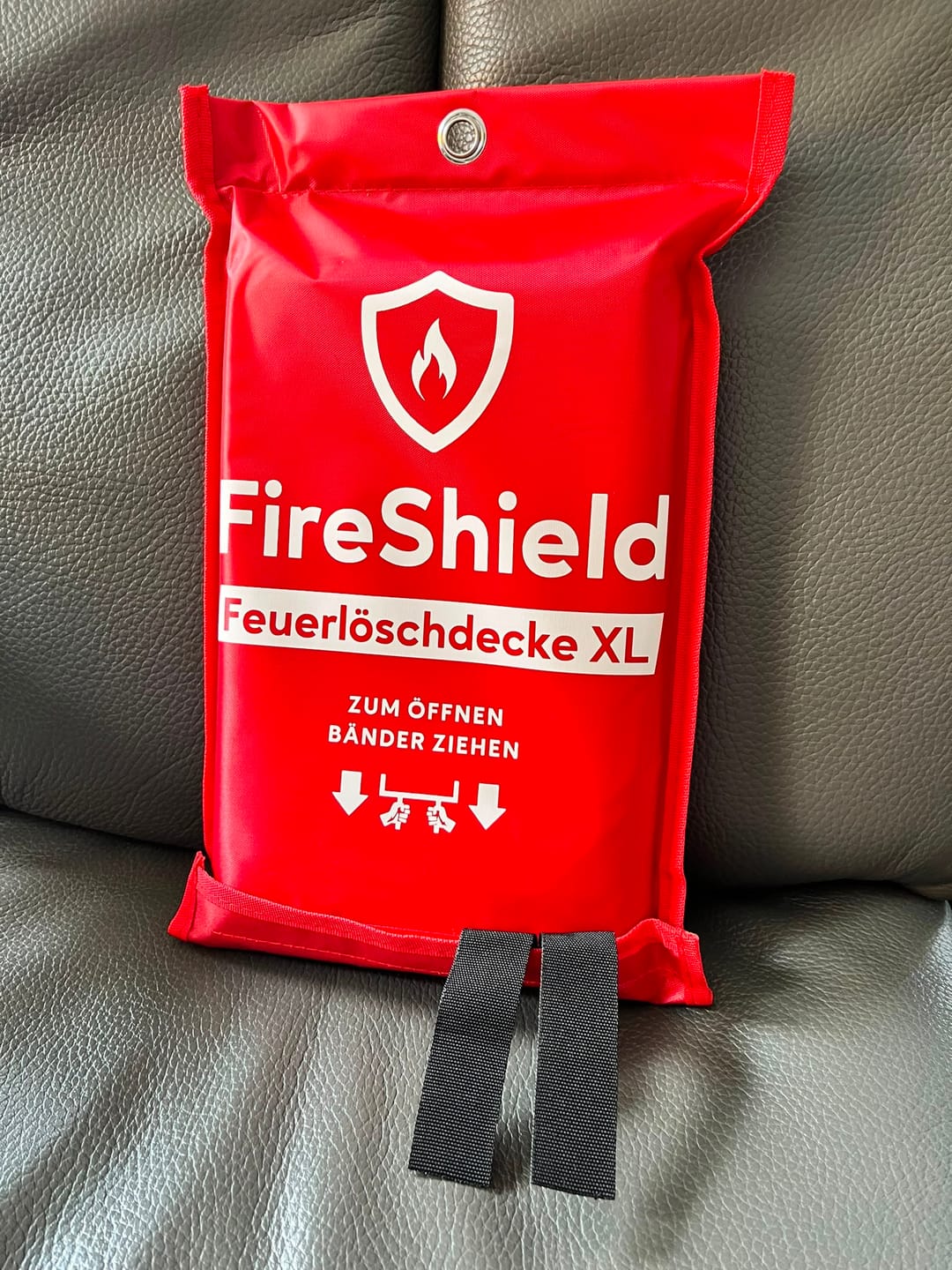 Customer photo review of FireShield - 3-Sekunden Notfall-XL Löschdecke