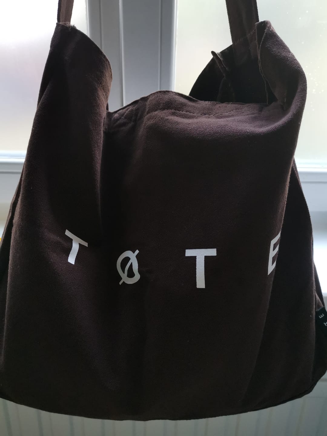 Customer photo review of Brown TØTE Bag
